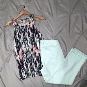 Women's size 6 capris with sleeveless top